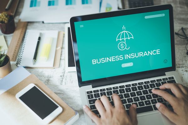 Cobertura de seguro comercial confiable para la seguridad