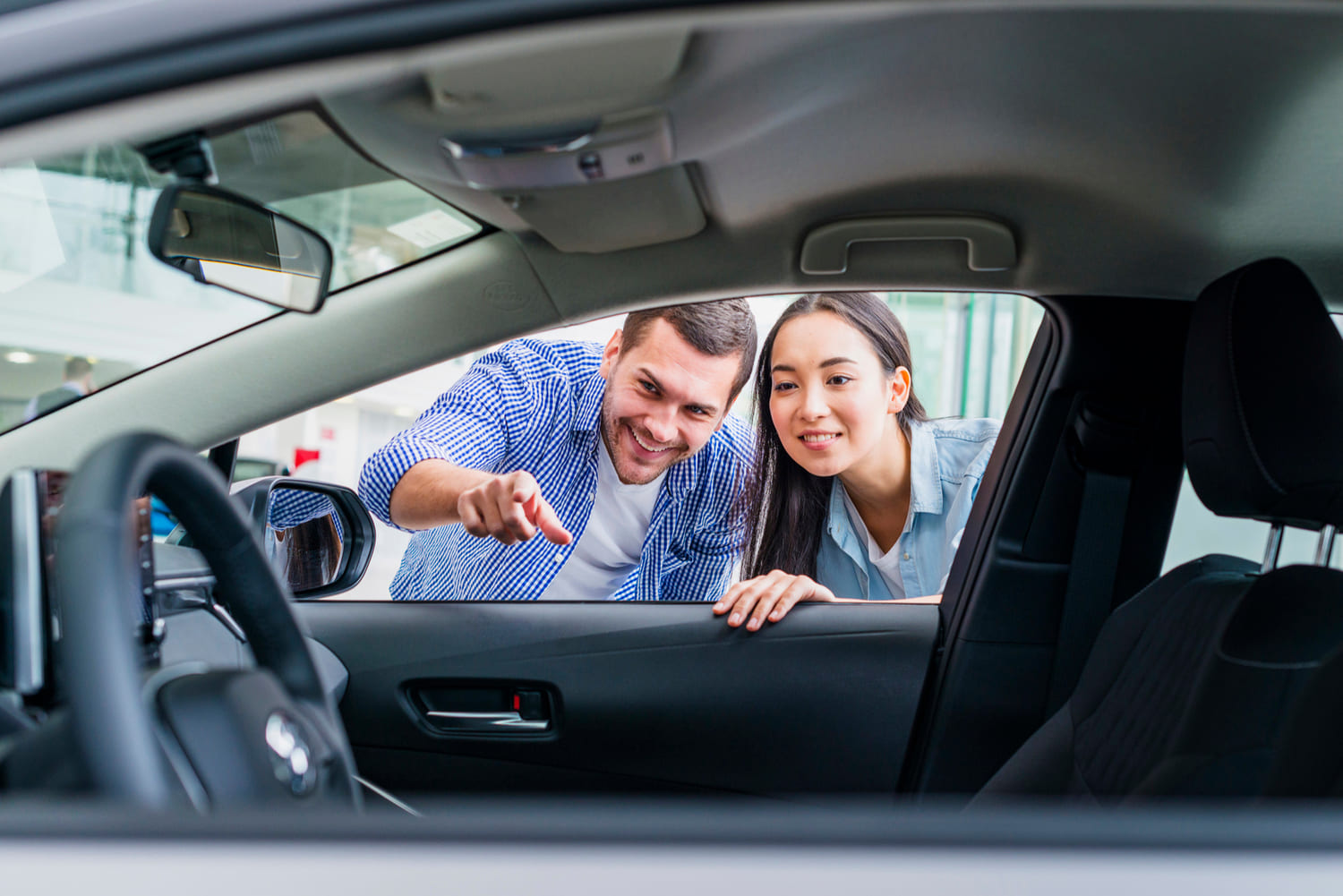 Couple planning to buy a car